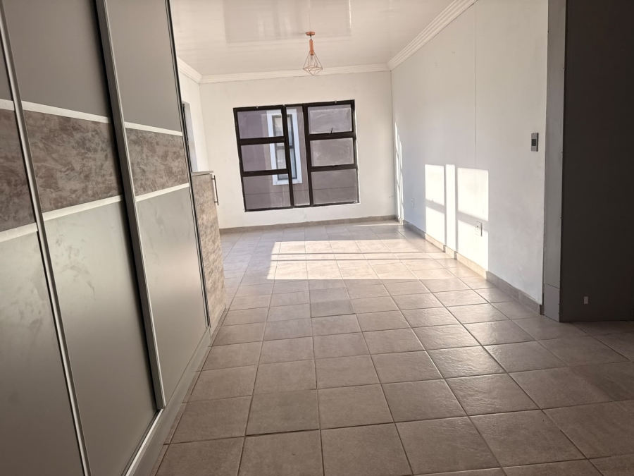 5 Bedroom Property for Sale in Waterkloof North West